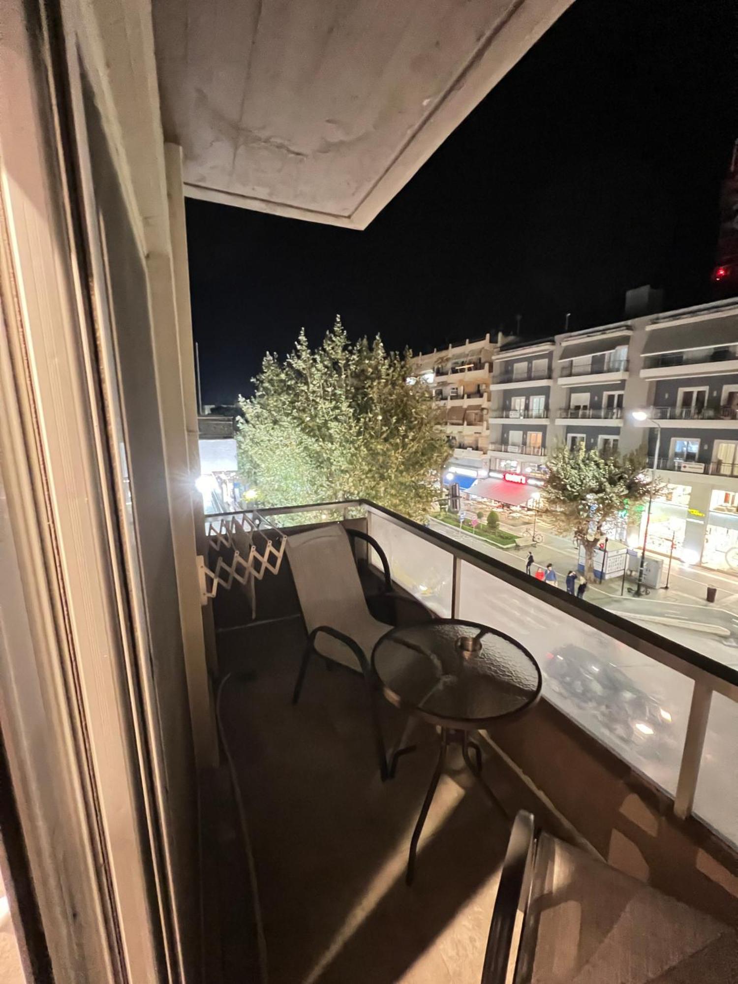 אלכסנדרופולי Modern Apartment In The Heart Of The City מראה חיצוני תמונה